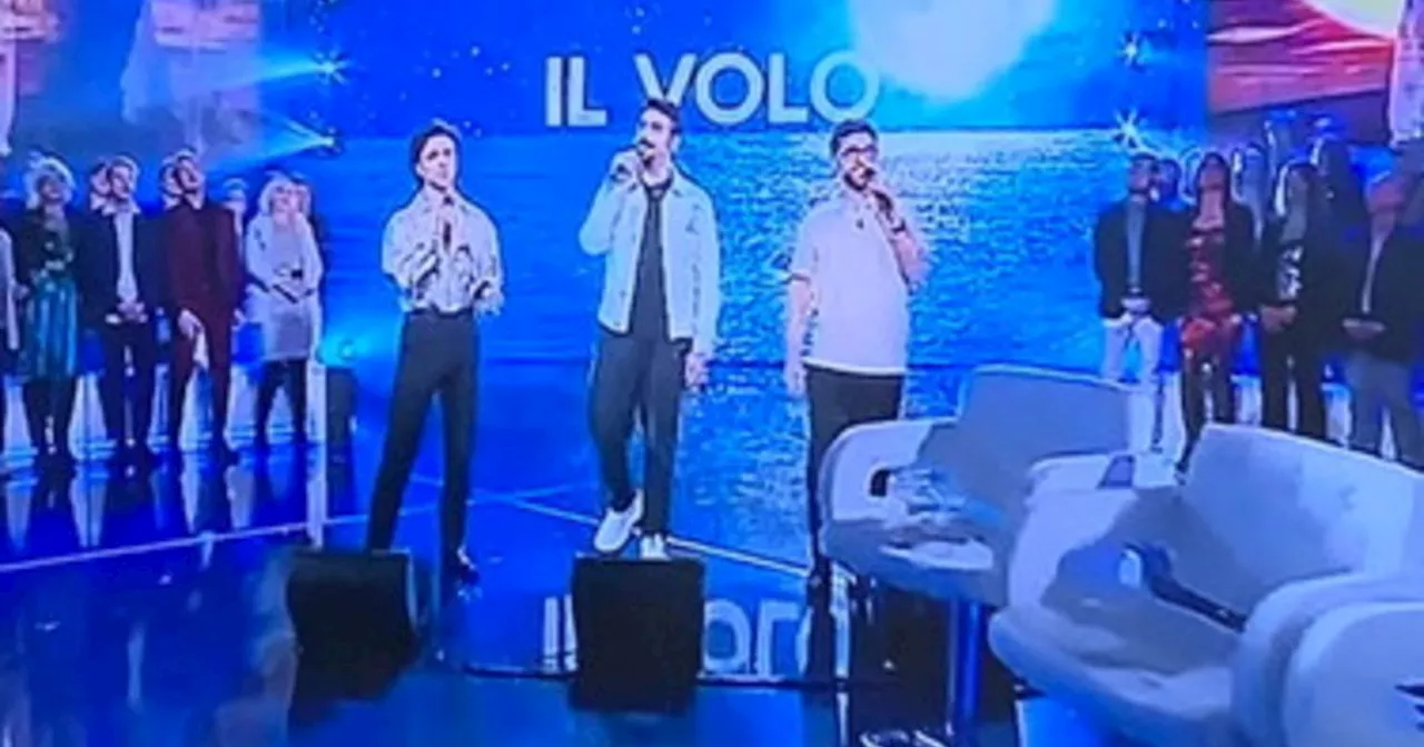 Domenica In, &#034;vedi Mara cosa succede&#034;? Il Volo, clamorosa stoccata di Gianluca: attimi di gelo