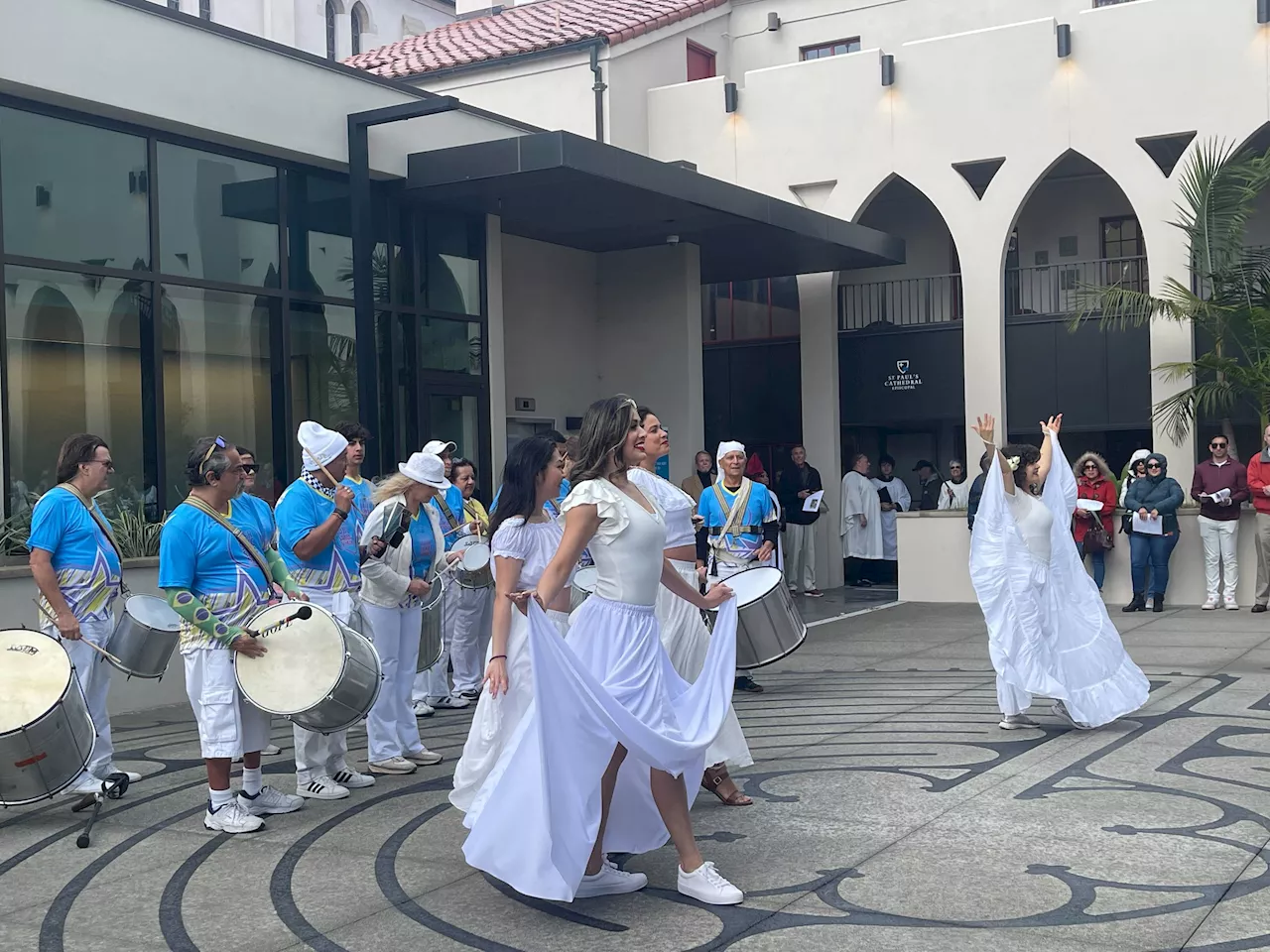 Rainy Palm Sunday in San Diego takes celebration inside St. Paul's Episcopal Cathedral