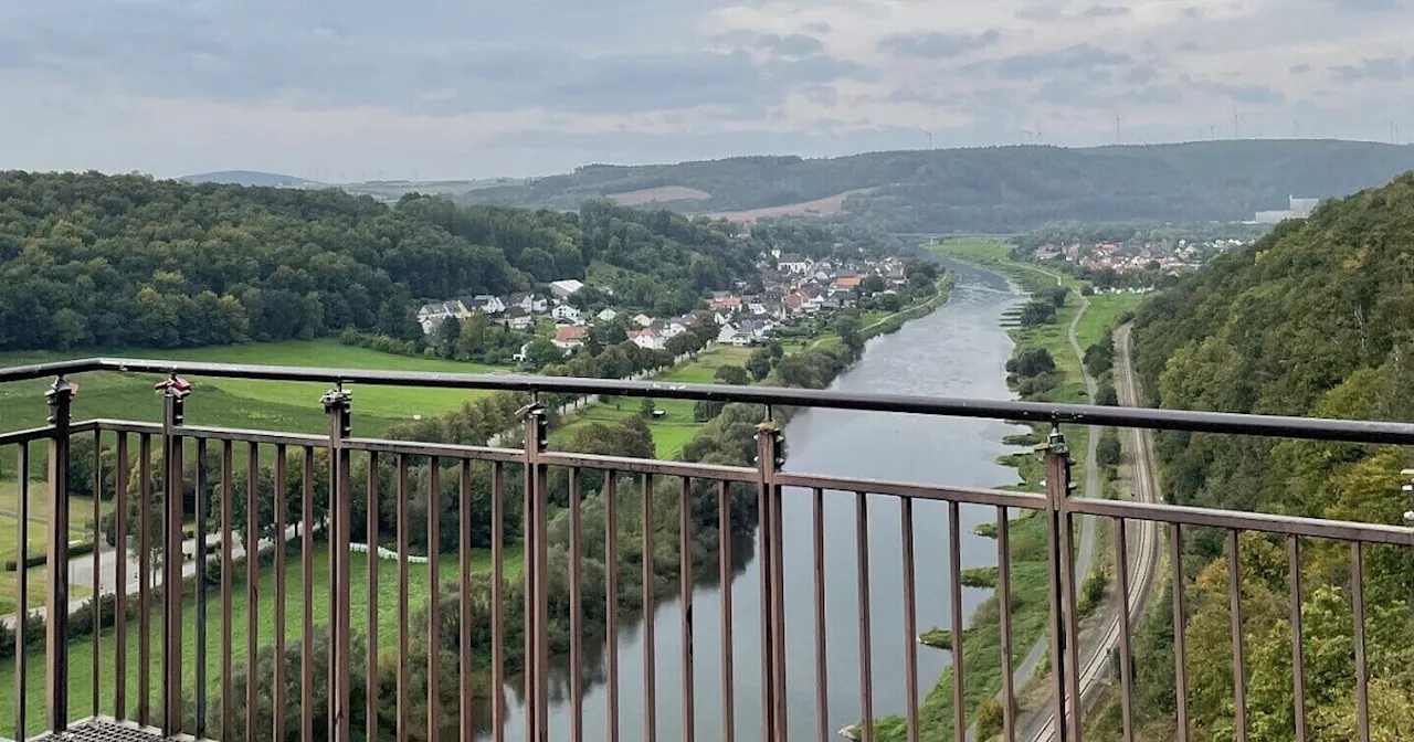  Zeuge meldet Absturz am Weser-Skywalk bei Beverungen