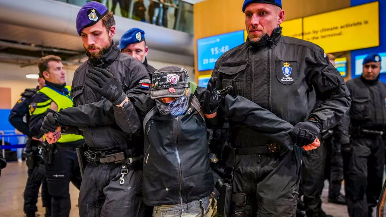 Alle opgepakte klimaatactivisten bij demonstratie op Eindhoven Airport weer vrij