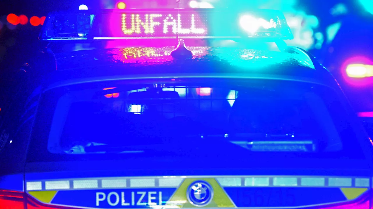 Mutter und Kind sterben bei Auto-Unfall