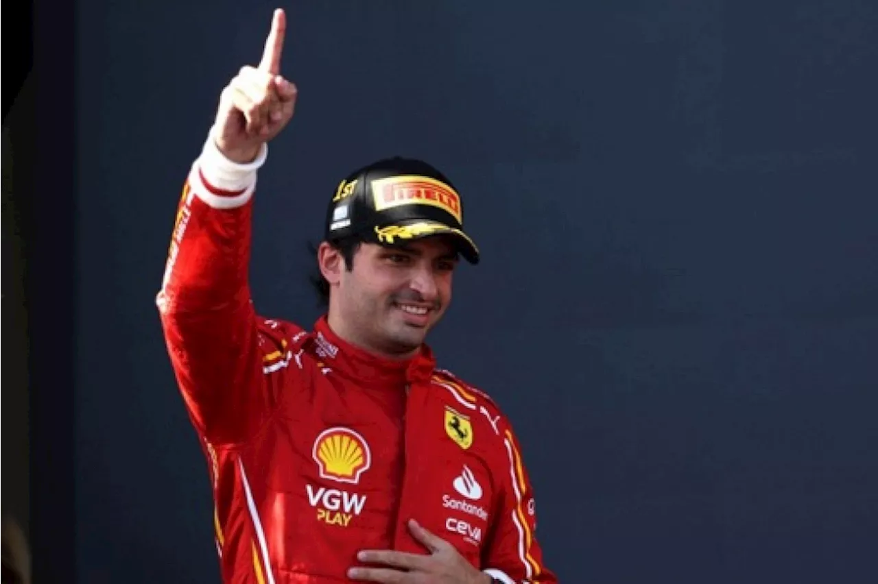 Doublé Ferrari à Melbourne où Carlos Sainz devance Charles Leclerc, Verstappen a abandonné