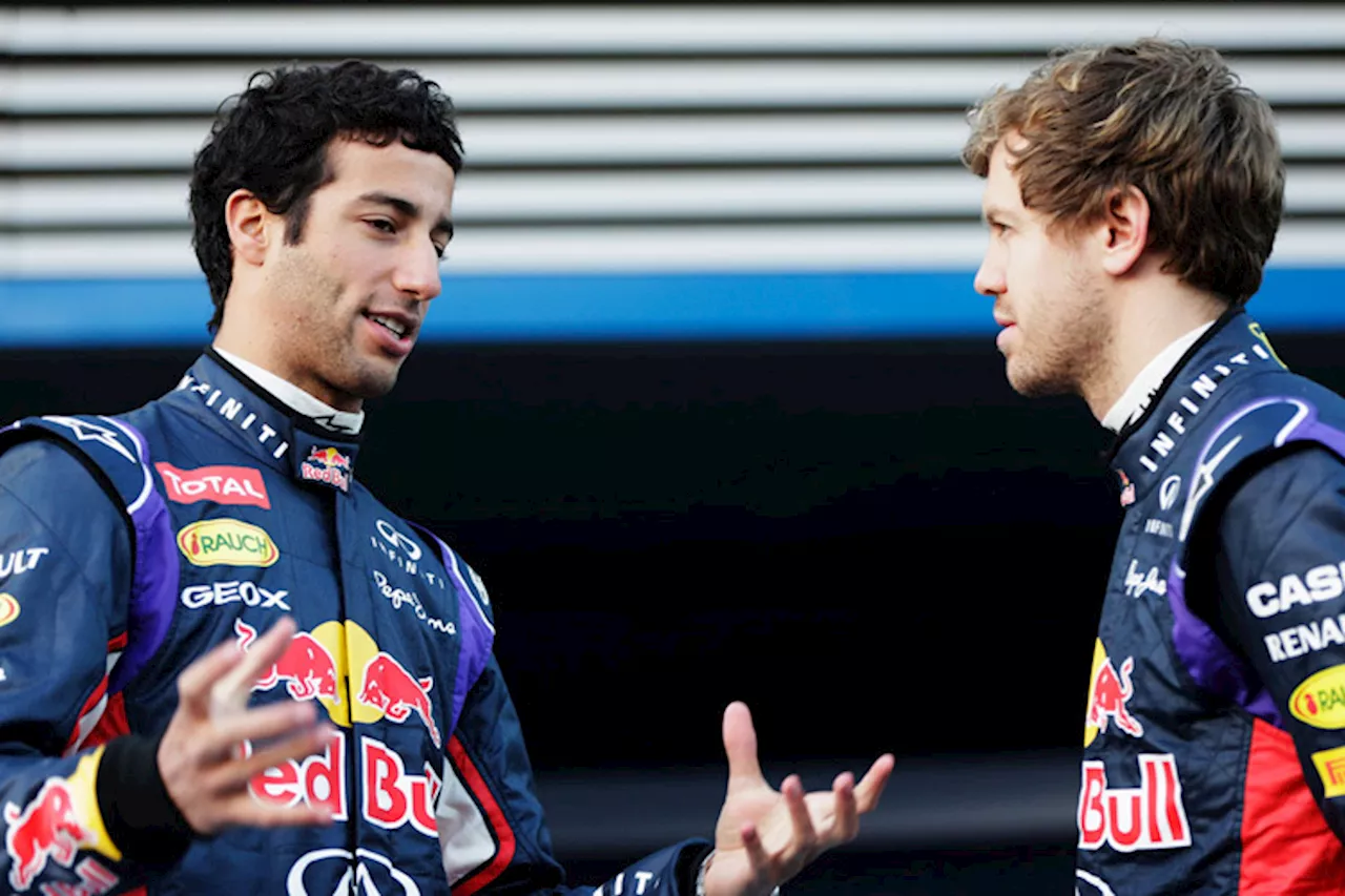 Red Bull Racing-Fahrer Sebastian Vettel und Daniel Ricciardo im Gedankenaustausch