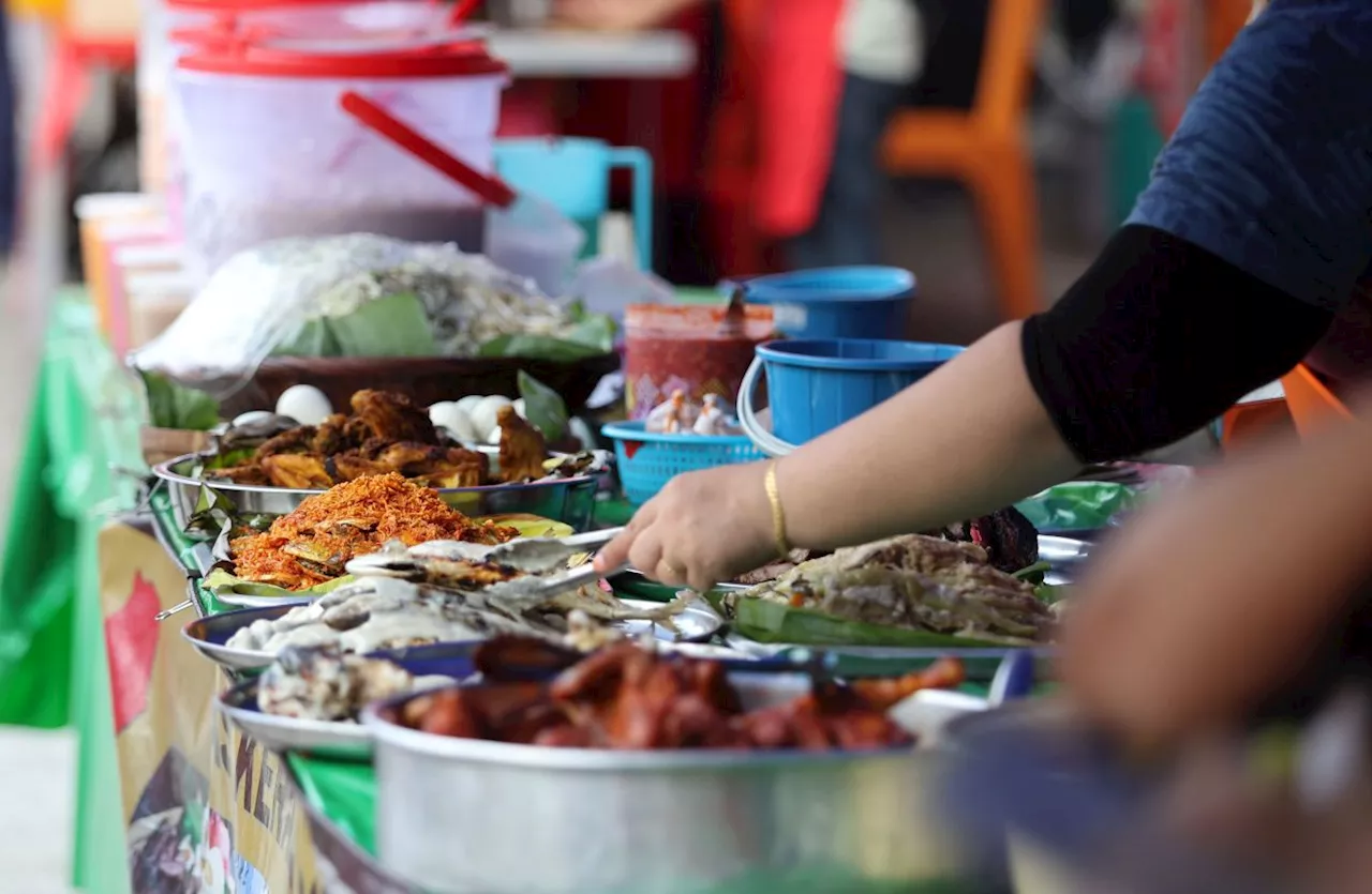 500kg of unsold Ramadan bazaar food, drinks rescued for charity in Kedah so far