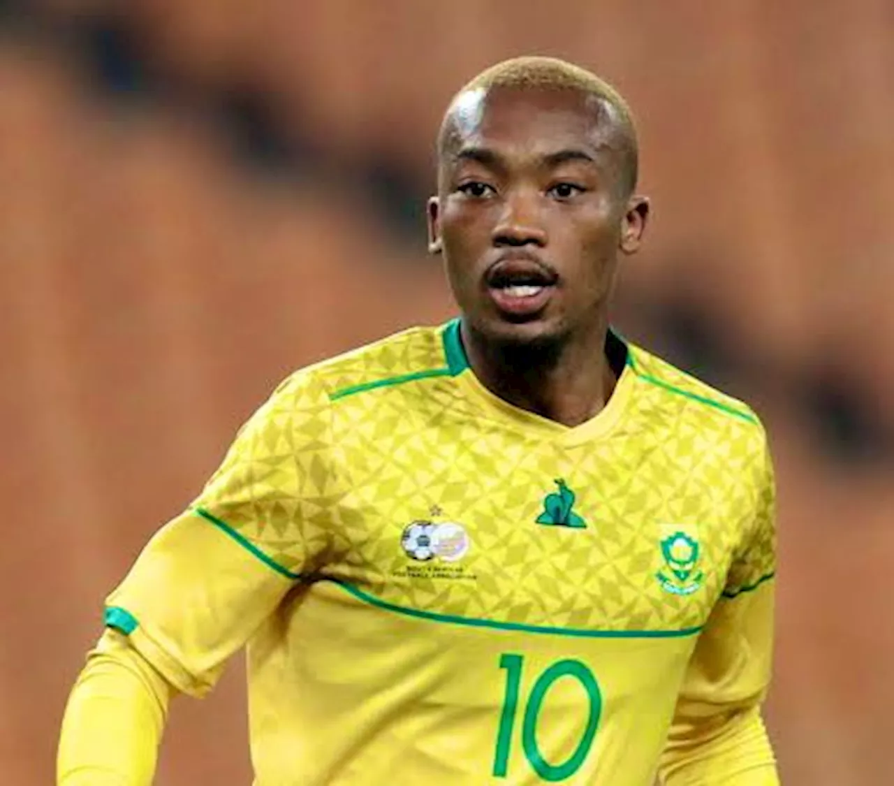 ‘Hugo Broos hates this boy Mayo’ – Junior Khanye insists