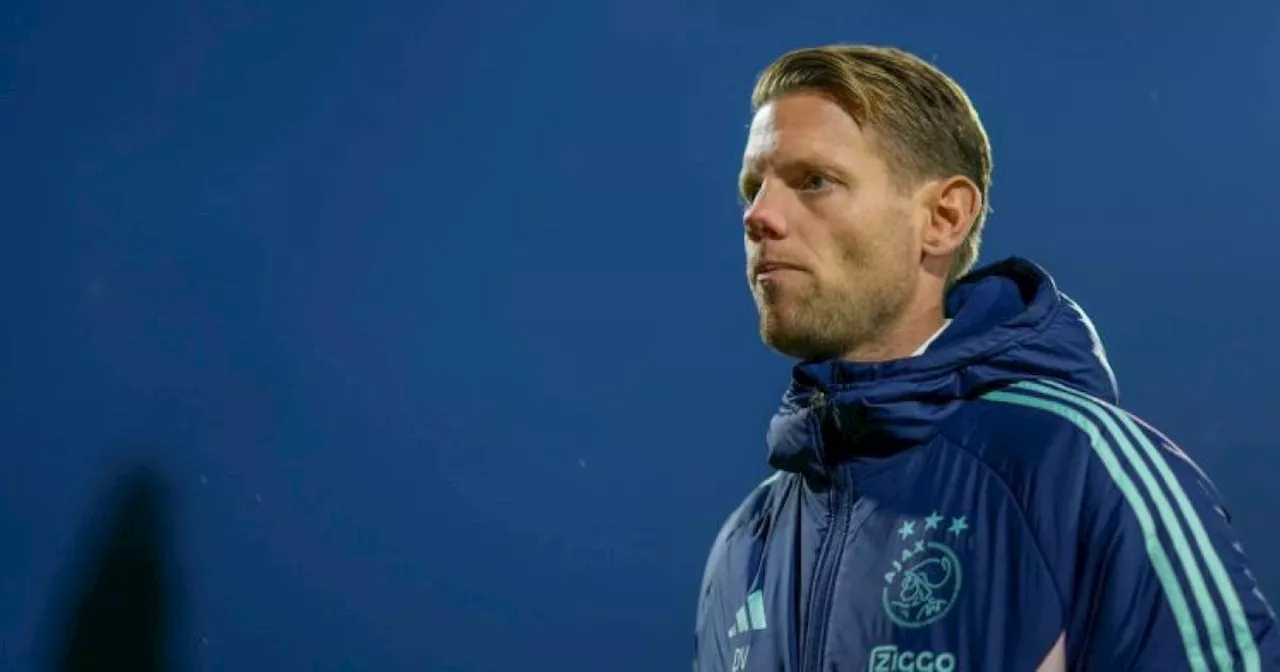 Trainer Dave Vos spreekt over wisselingen in selectie Jong Ajax