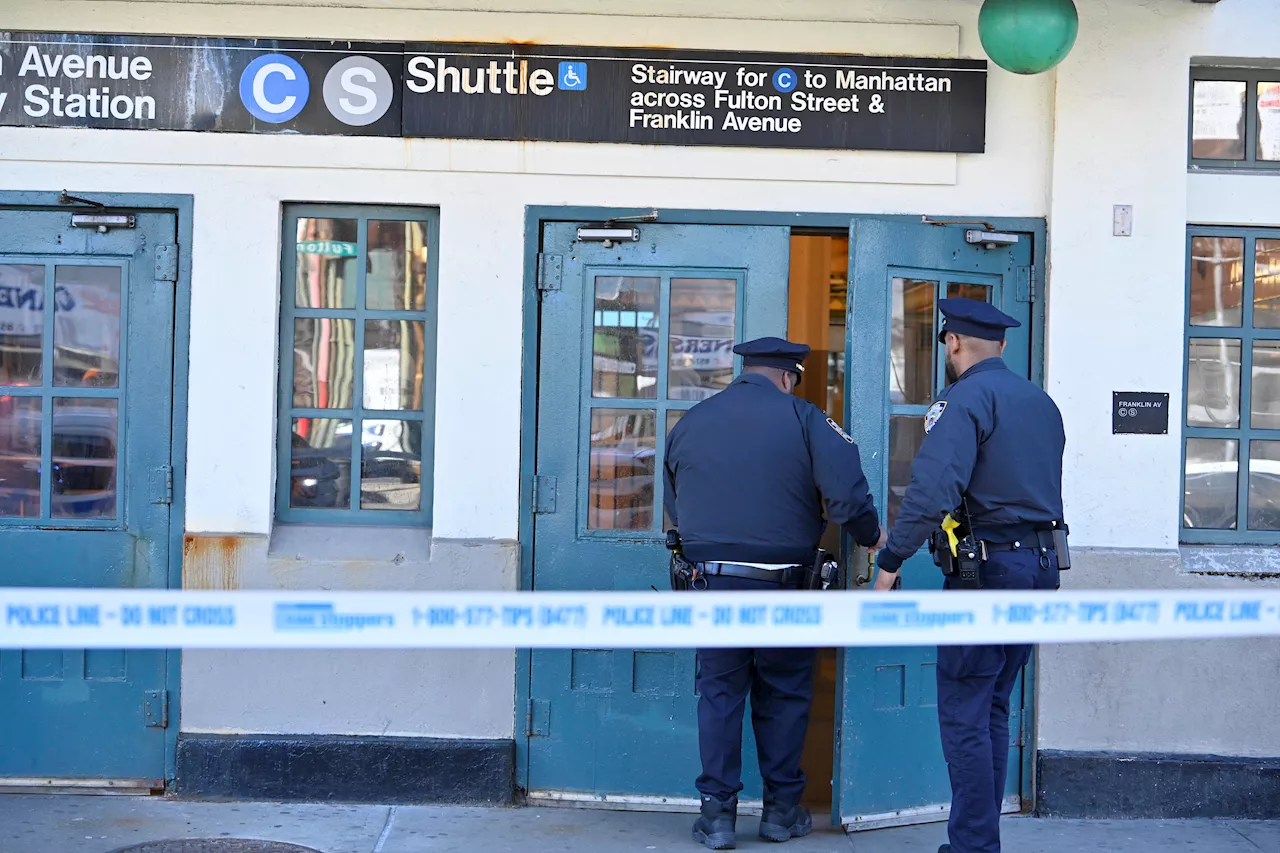 Brooklyn subway stabbings at separate stations leave pair of straphangers injured