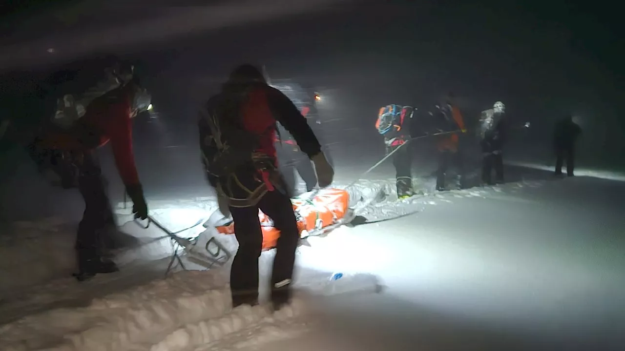 Wetter-Unglück: Frau in Alpen mit Schlitten gerettet