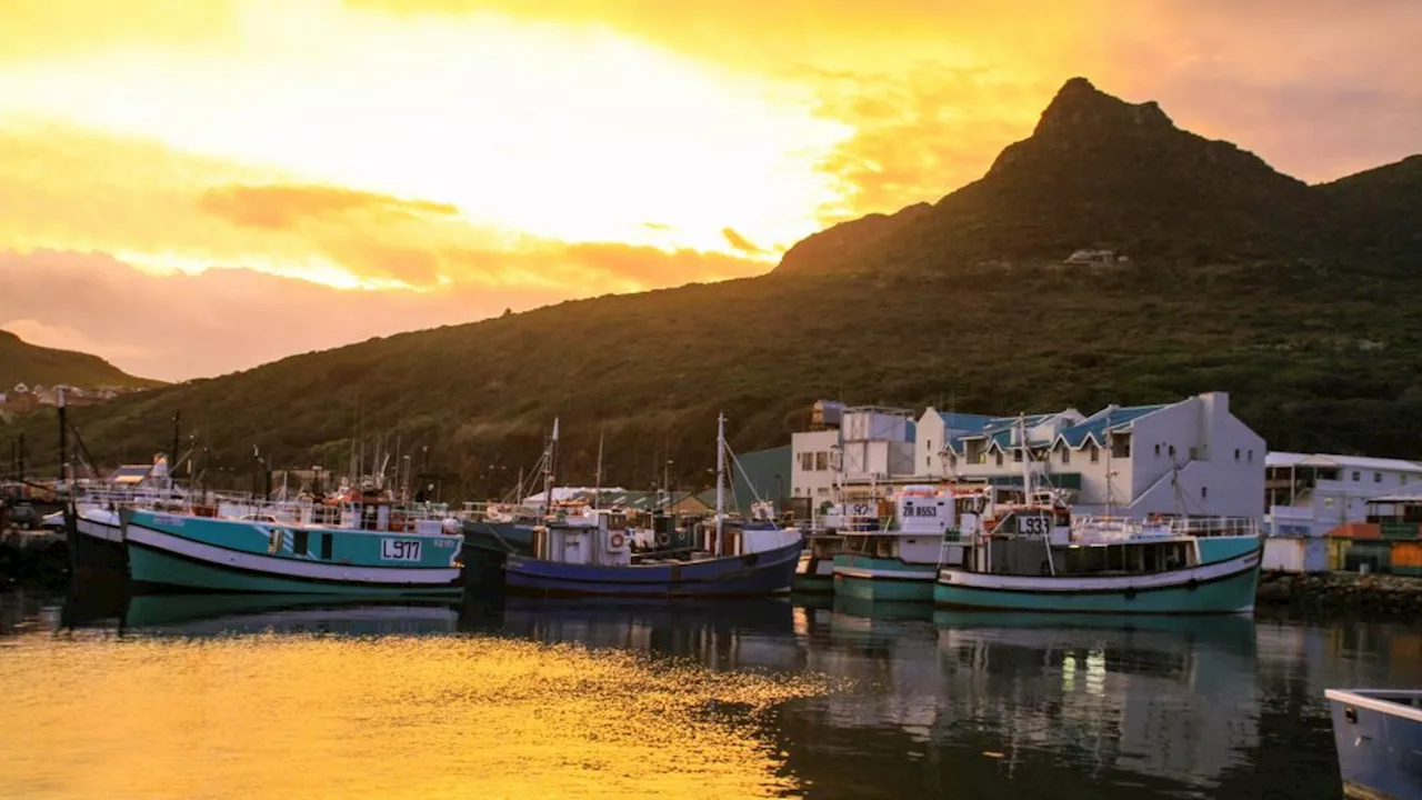 Six fishermen still lost at sea as NSRI continues search