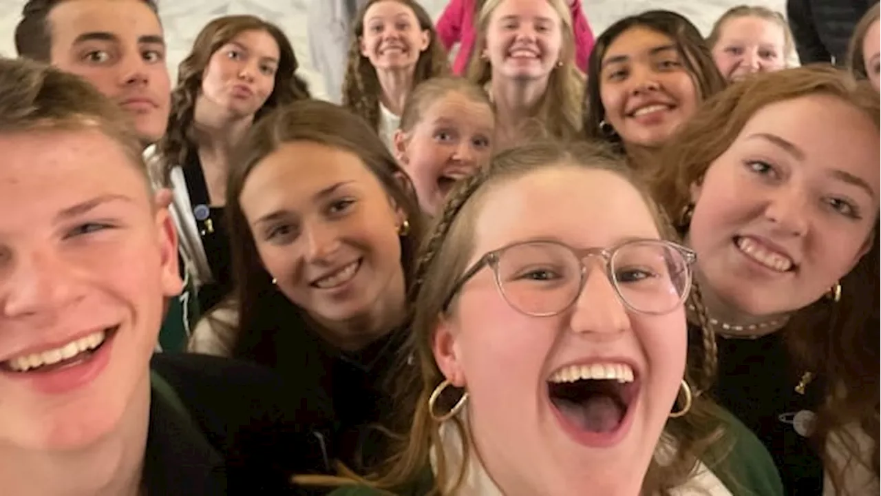 These students convinced Kevin Bacon to revisit his Footloose stomping grounds — a Utah high school