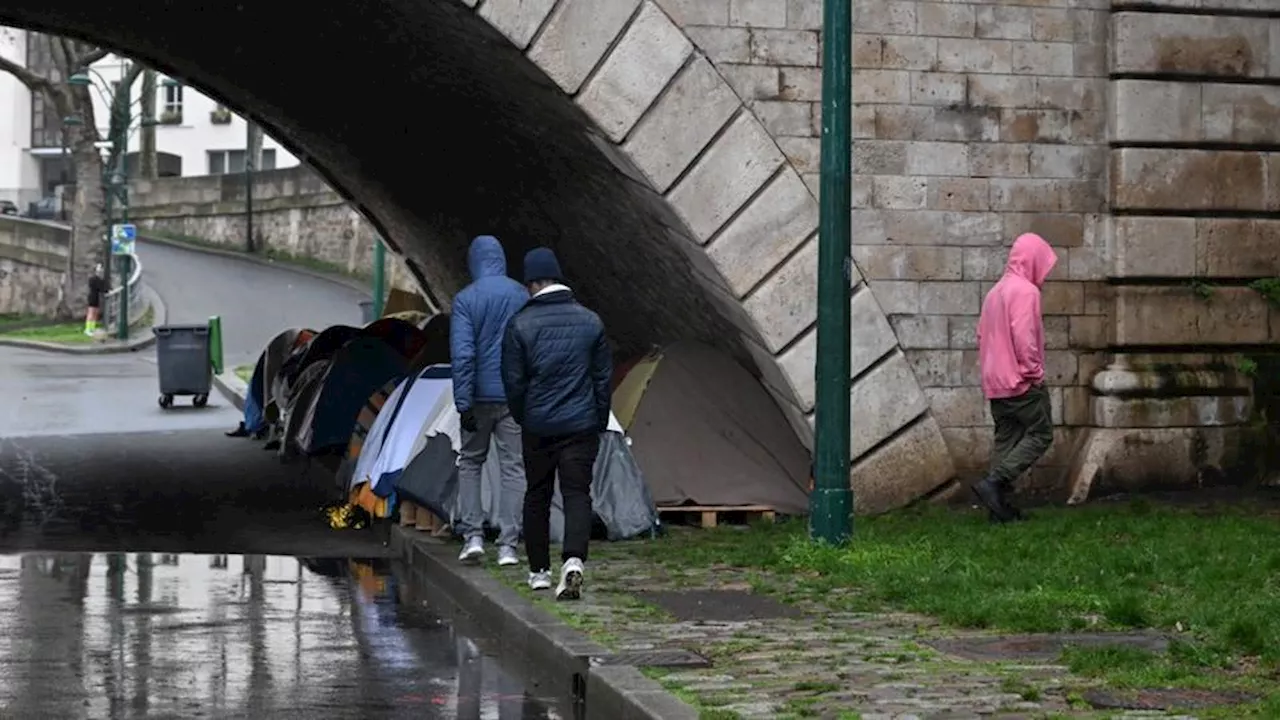 JO 2024 : selon le maire d'Orléans, 500 migrants SDF ont été transférés de Paris vers sa ville en moins d'un an