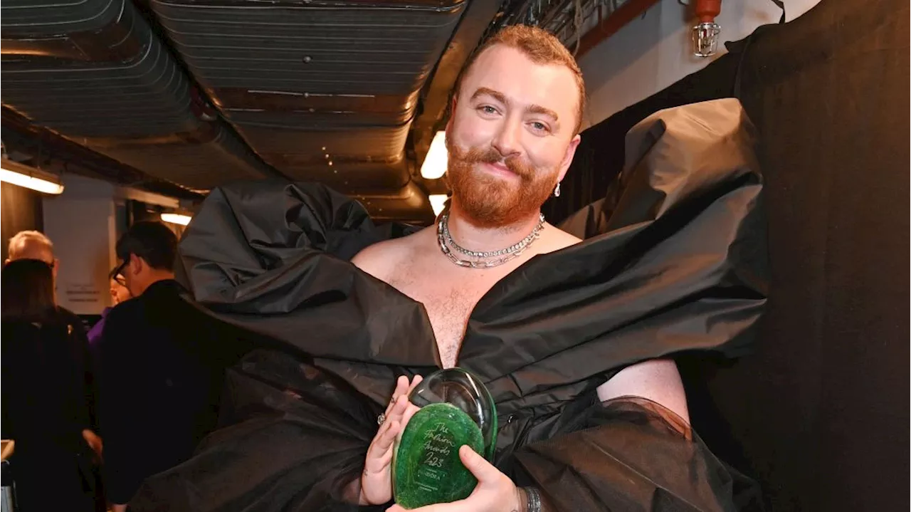 Lollapalooza: saiba de qual grife é o vestido preto usado por Sam Smith