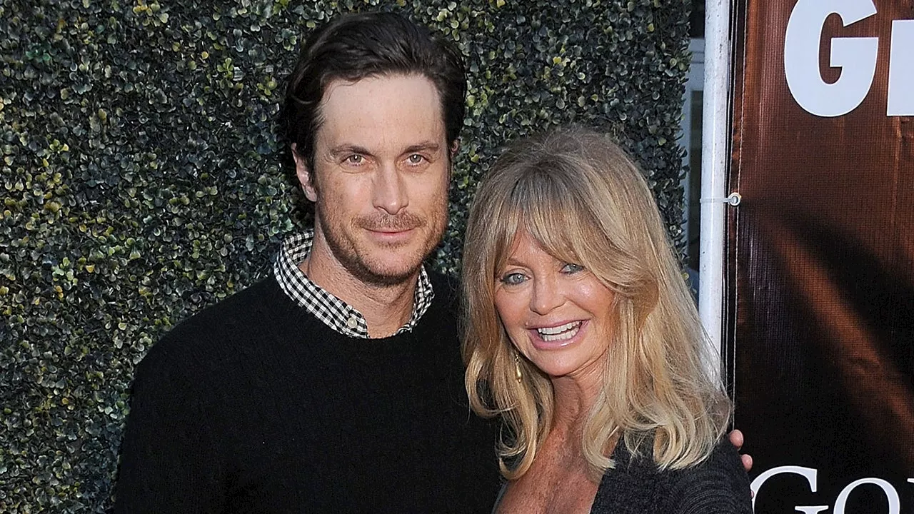 Oliver Hudson Talks 'Trauma' He Experienced Due to Mom Goldie Hawn 'Living Her Life'