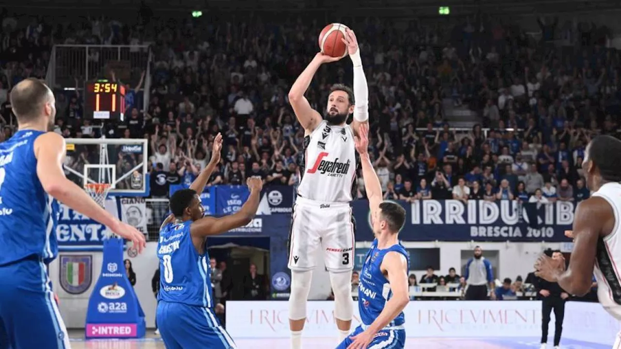 Super Belinelli e le triple: la Virtus sbanca Brescia e si prende il primato