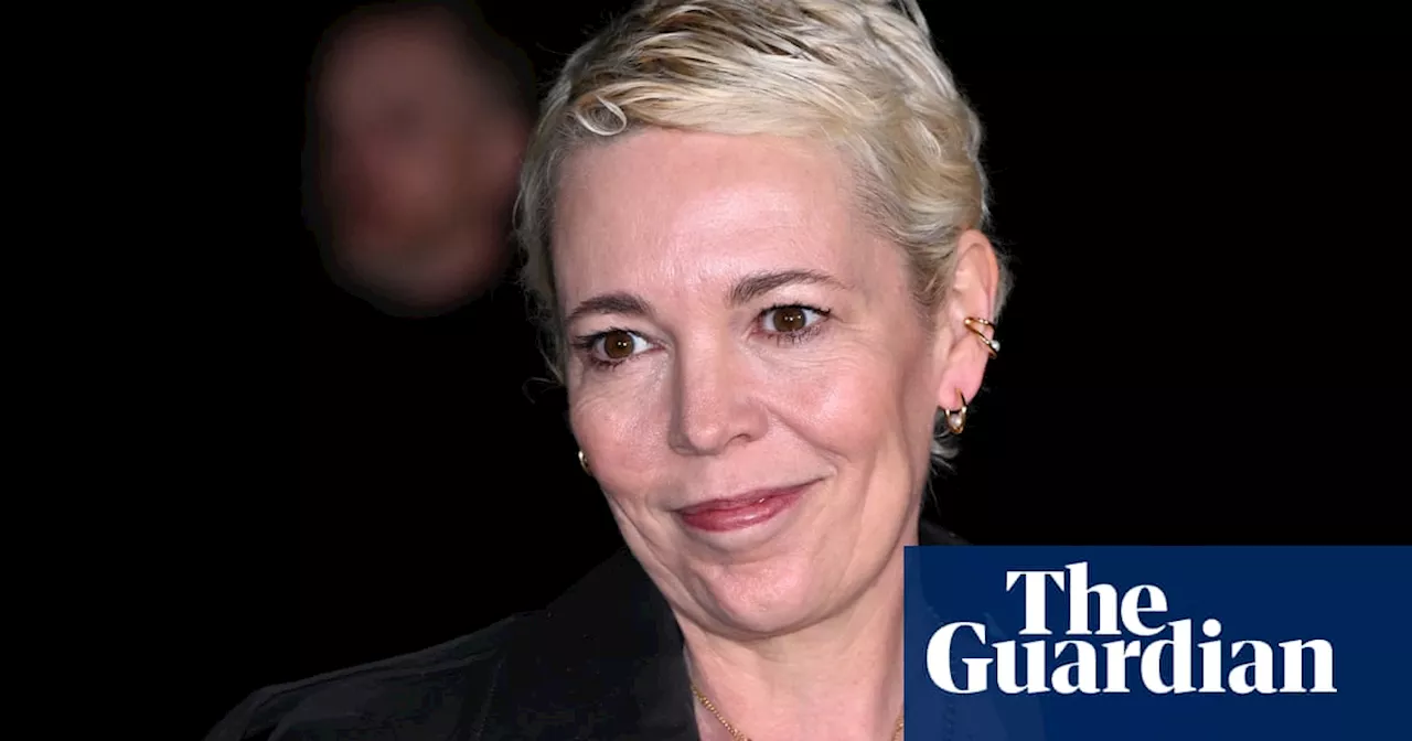 Olivia Colman says she would be paid more if she was a man