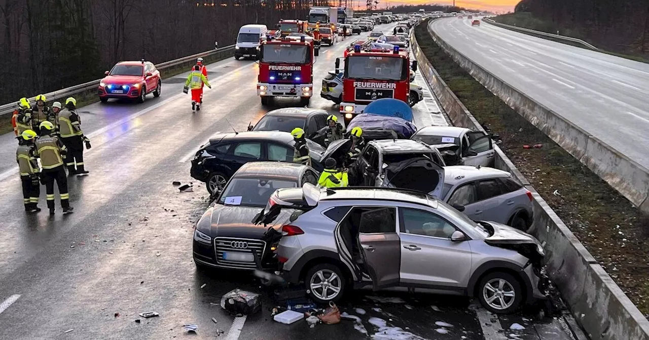 Zwei Tote und 27 Verletzte bei Massenkarambolage auf A3