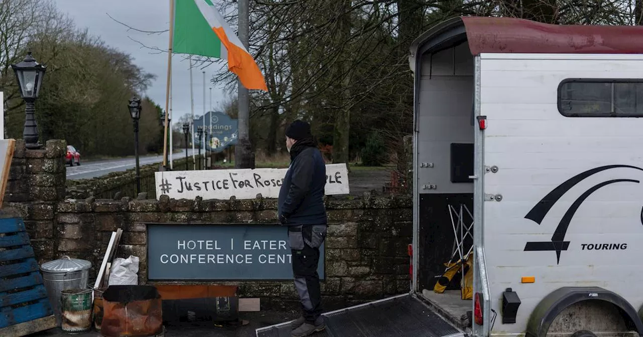 Protest outside Co Tipperary hotel used to house asylum seeker families ends