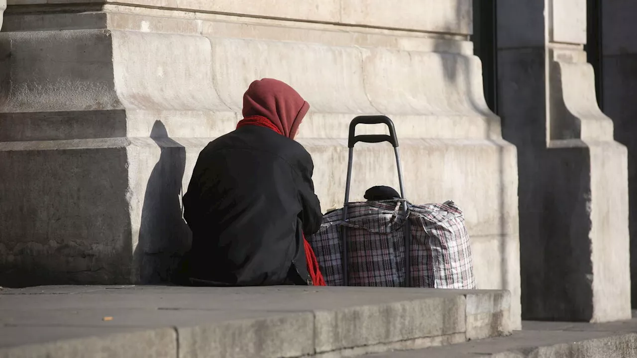 Orléans accueille des migrants SDF transférés depuis Paris sans l'approbation des autorités locales