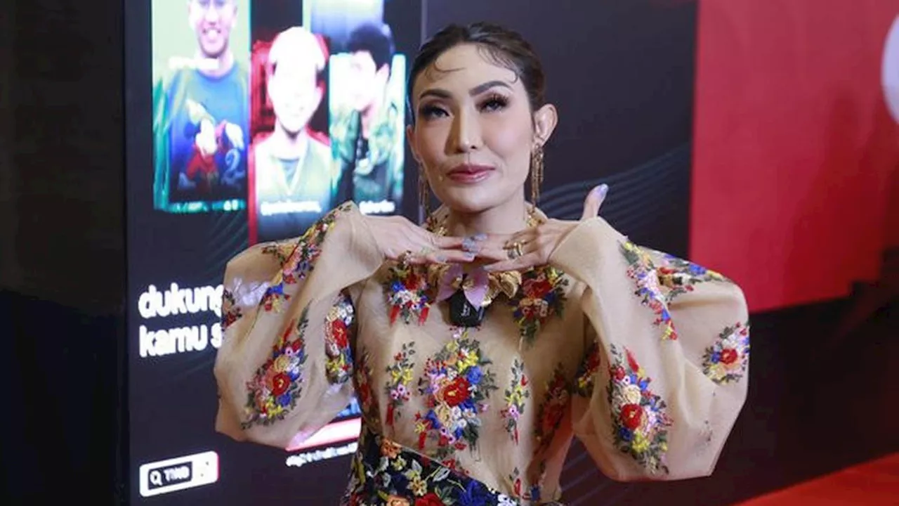 Pembangunan Rumah Baru Ayu Dewi Tak Kunjung Selesai, Tetangga Mengeluh