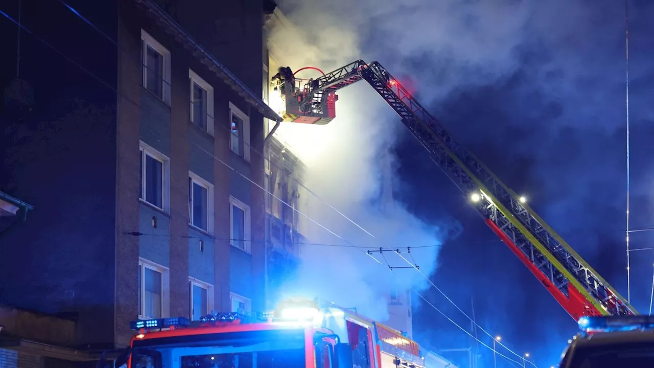 Wohnungsbrand in Solingen unter Kontrolle