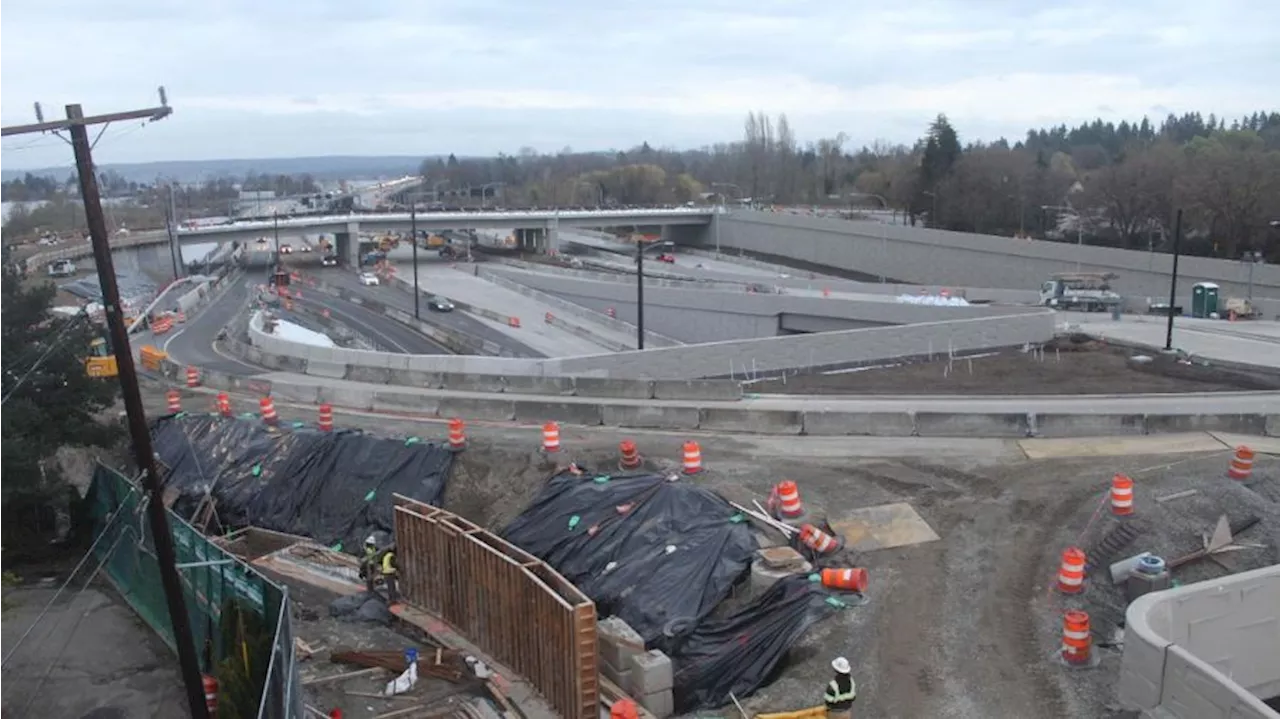 Left-turn lanes now open on Montlake Blvd., retiring the on-ramp’s awkward U-turn