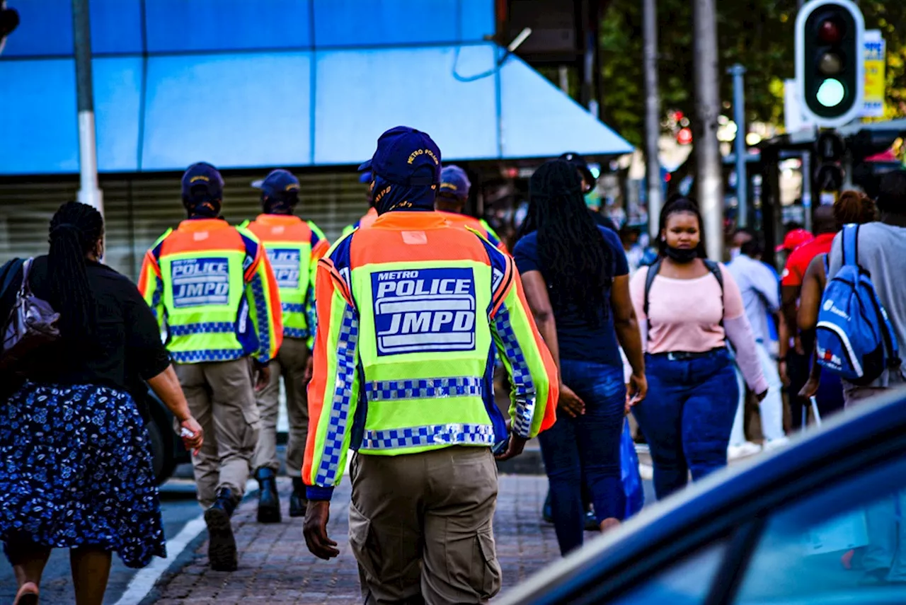  Outgunned JMPD officers lack serious firepower in effort to tackle crime in Joburg CBD