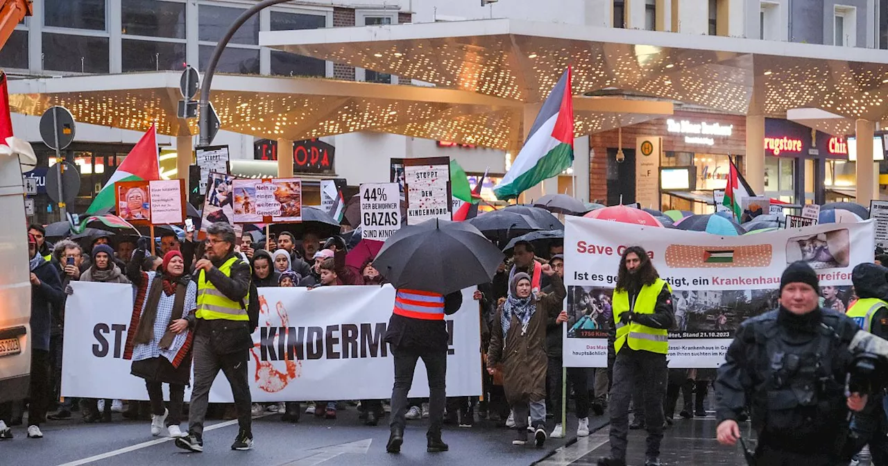 Antisemitische Aussagen bei Demos in Bielefeld: „Es hat mich erschrocken“