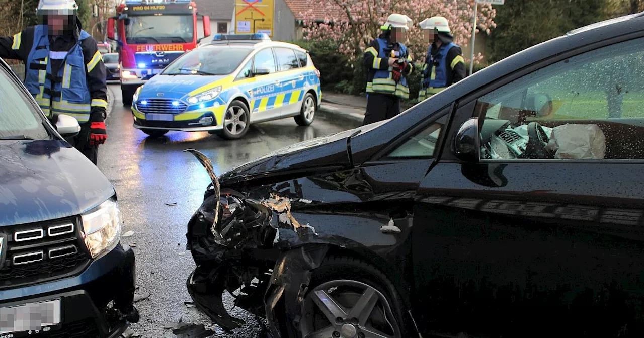 Preußisch Oldendorf: B65 nach Unfall zwei Stunden gesperrt