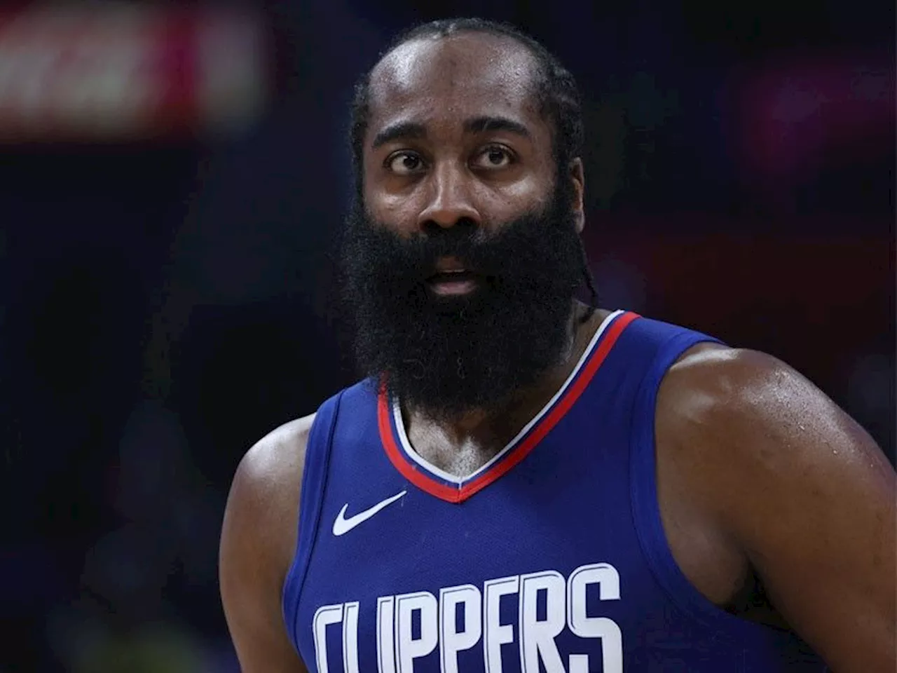 Harden's Clippers fall to 76ers in 1st game since trade