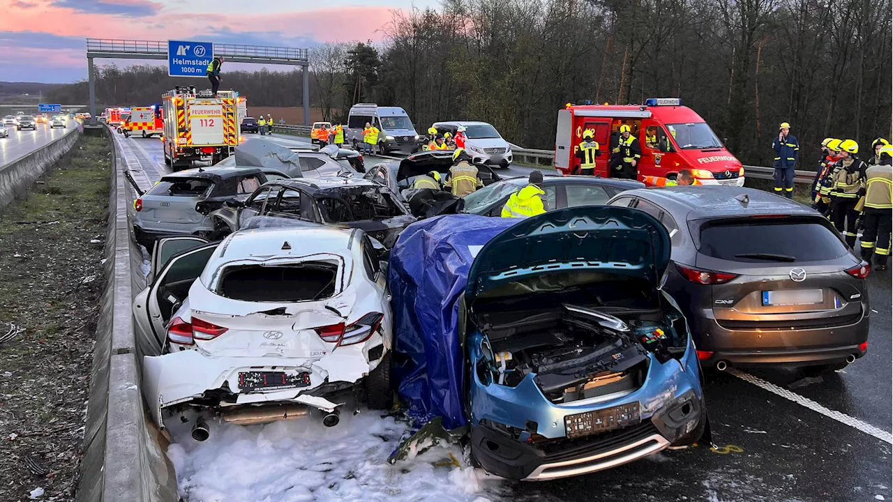 A3 bei Würzburg: Frau und Kleinkind sterben bei Massenkarambolage mit 40 Fahrzeugen