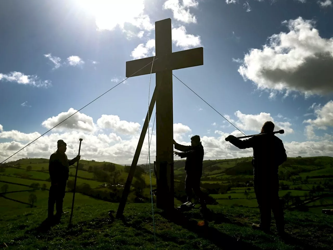 Watch as huge Easter crosses go up in the Shropshire Hills ahead of Good Friday service