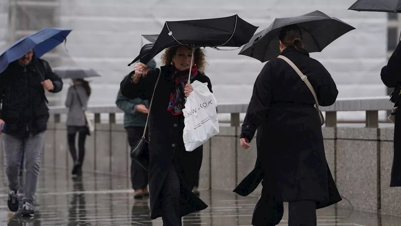 Easter weather: Rain could put dampener on four-day weekend, Met Office warns