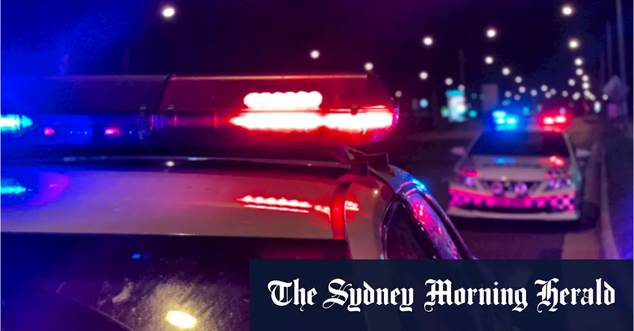 Police pull body of missing man from Sydney Harbour