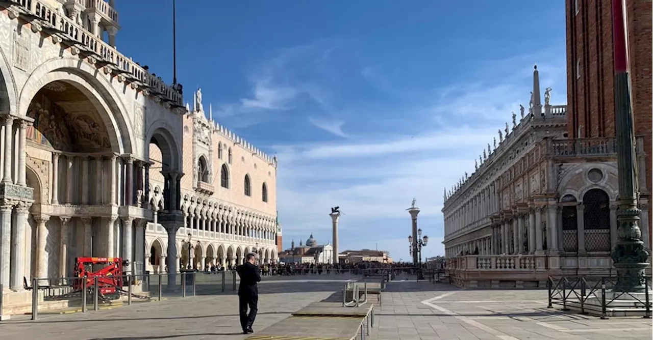 Venezia, cessato allarme bomba in piazza San Marco per due borse abbandonate