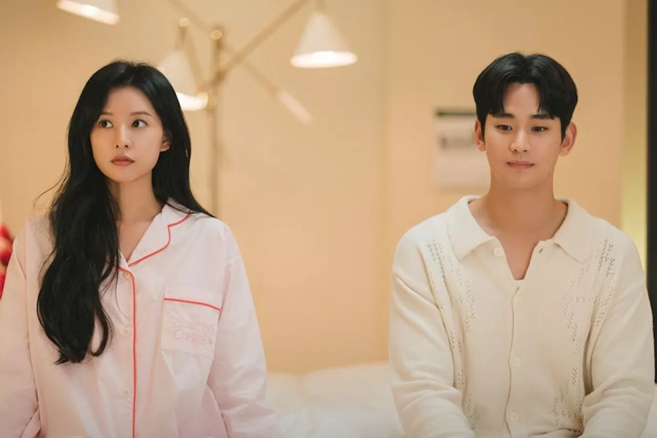 Kim Soo Hyun And Kim Ji Won Enjoy A Second Honeymoon In “Queen Of Tears”