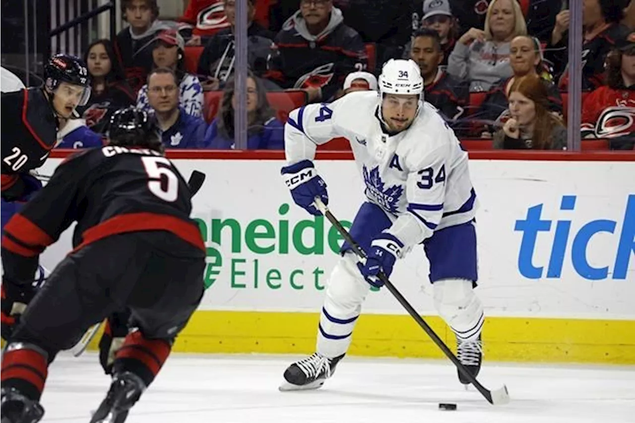 Andersen stops 31 shots as surging Hurricanes trim Leafs 2-1