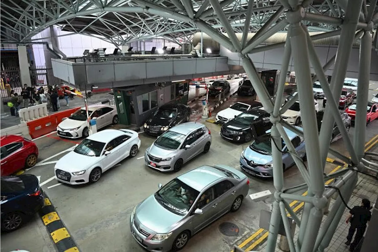 Very heavy traffic expected at Woodlands, Tuas checkpoints from March 28 to April 14: ICA