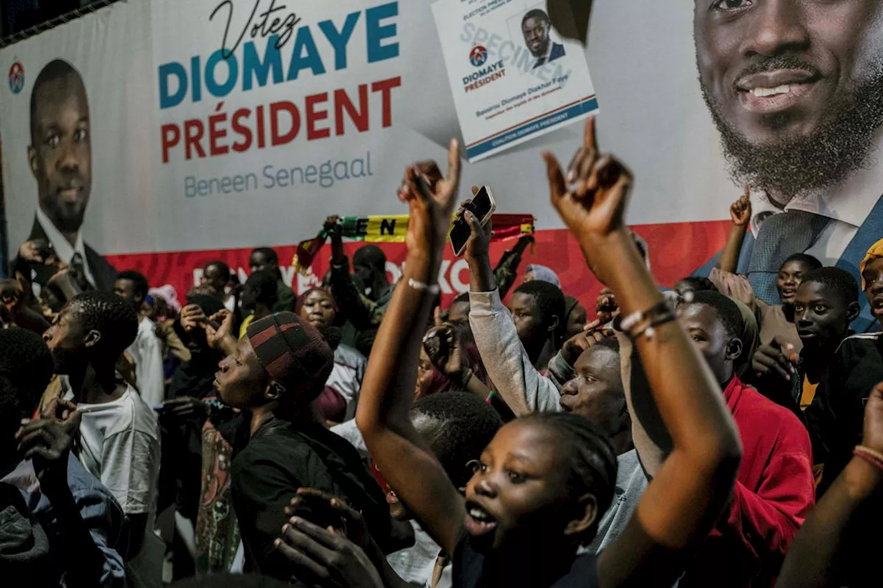 Présidentielle au Sénégal : Bassirou Diomaye Faye l’opposant donné vainqueur, mais les résultats en suspens