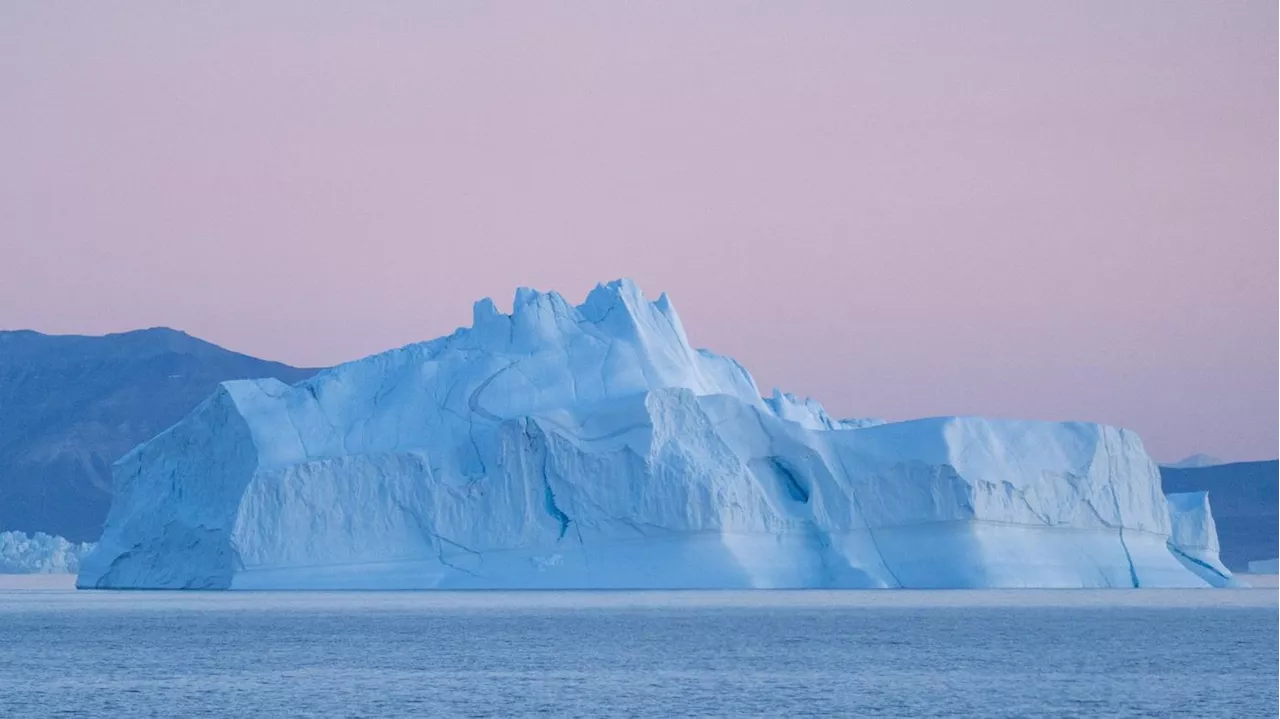 „Tiefgreifende Auswirkungen auf Pegel der Ozeane“: Warmer Atlantik lässt riesige Gletscherzunge vor Grönland schmelzen