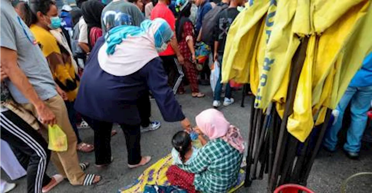 JKM: Beggars in Kelantan can earn 5-figure income during Ramadan month