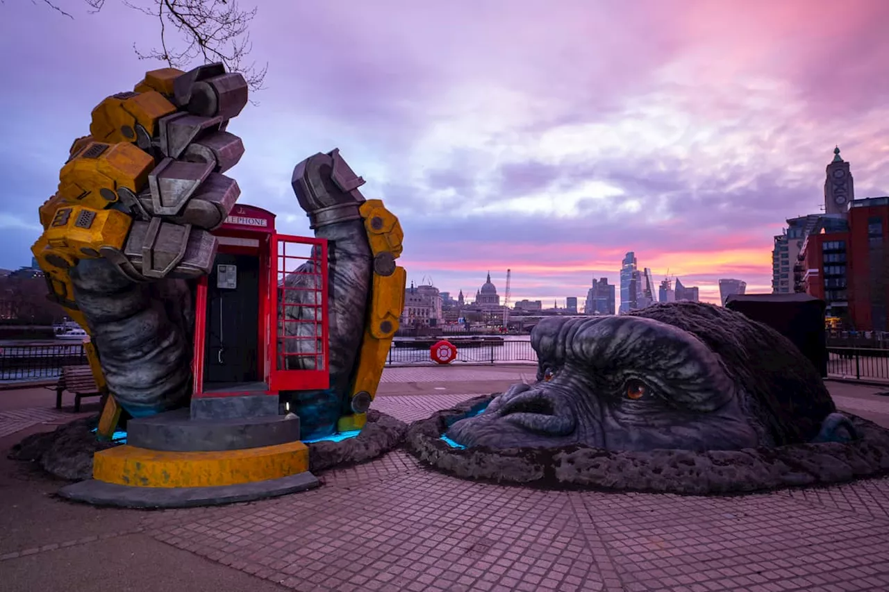 ‘City-smashing’ installation appears in London – featuring two beasts in film