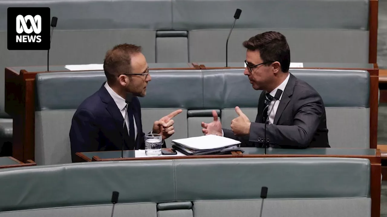 Federal parliament live: Pressure mounting on government to crack down on big supermarkets, union boss says 5pc minimum wage rise justified