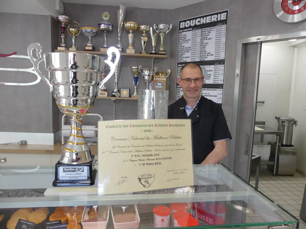 Ce charcutier de Malicorne-sur-Sarthe décroche la médaille d'or pour ses rillettes !