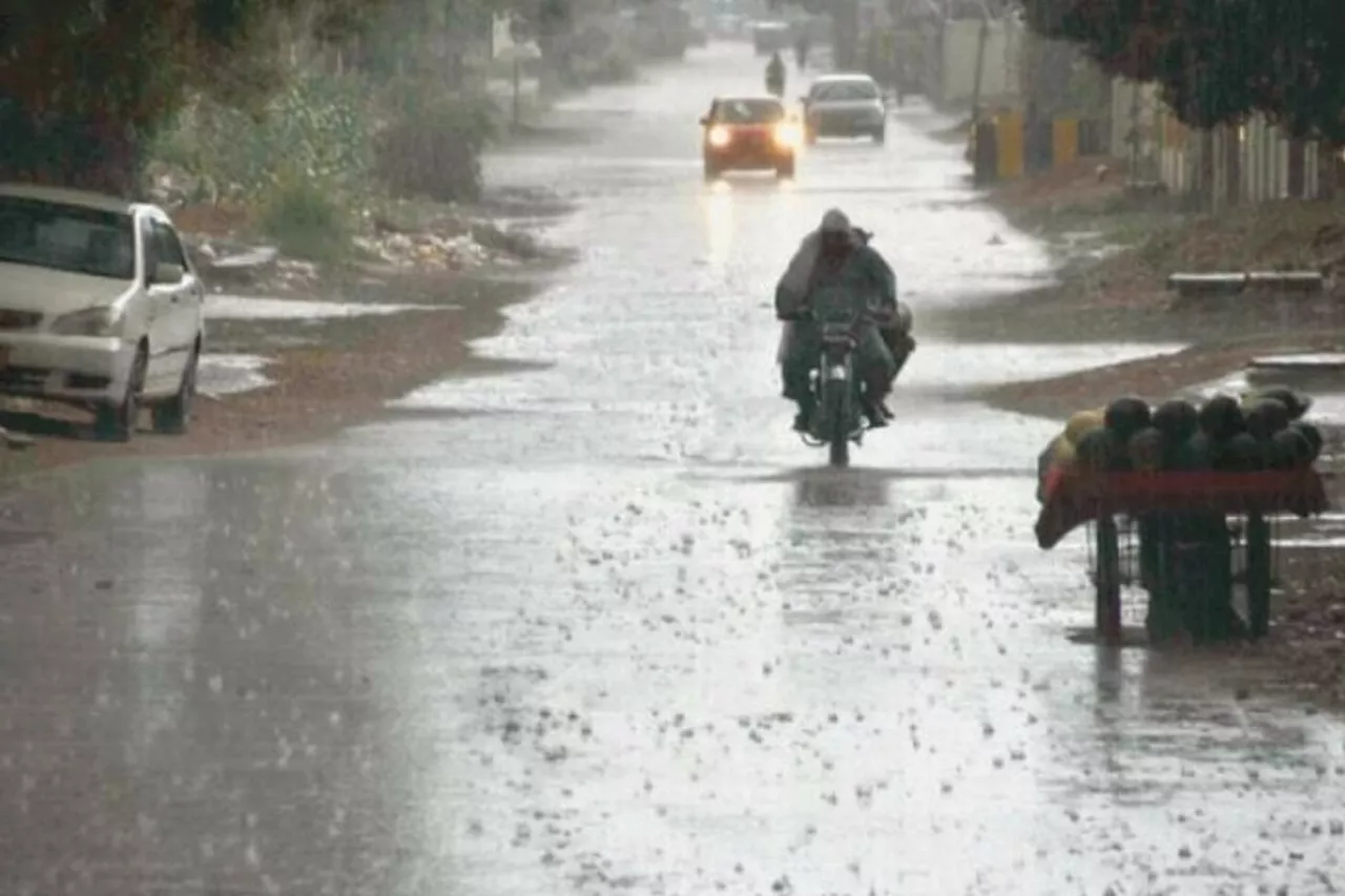 Rainfall, Gusty Winds, Thunderstorms Forecasted Across Pakistan