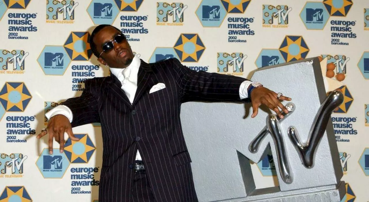 Puff Daddy in tribunale per violenza domestica, l'ex compagna Cassie accusa: abusi durati un decennio