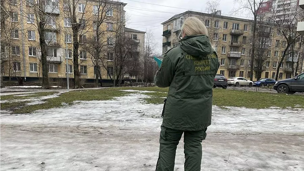 В Петербурге отец сажал на цепь собственную дочь