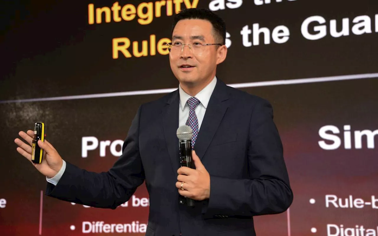 Huawei pledges to work with partners to build a new era of solar