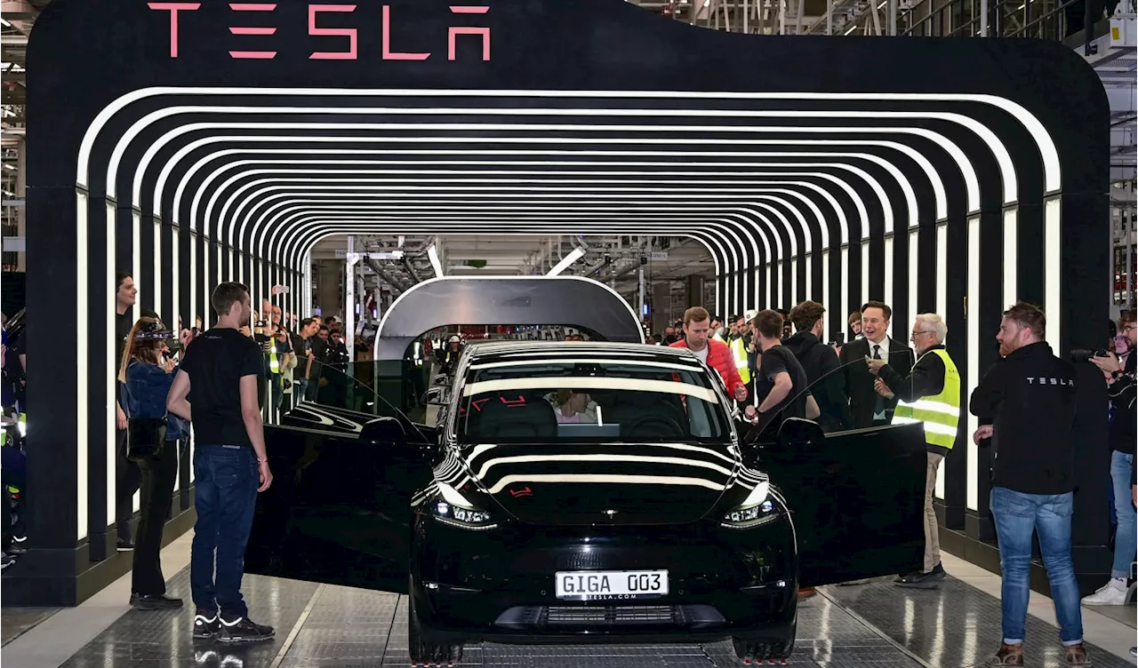 Elon Musk requires ‘FSD' demo for every prospective Tesla buyer in North America