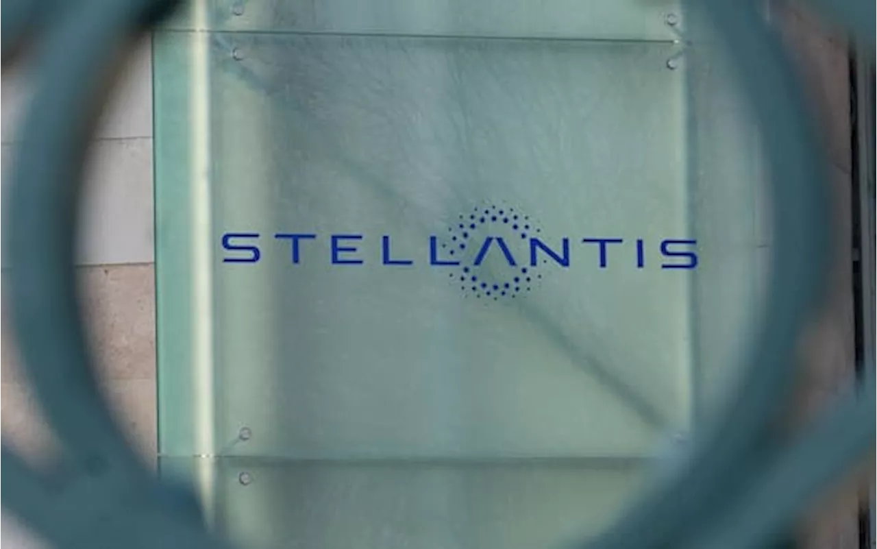 Stellantis, accordo con i sindacati per l'uscita volontaria di 1.520 dipendenti