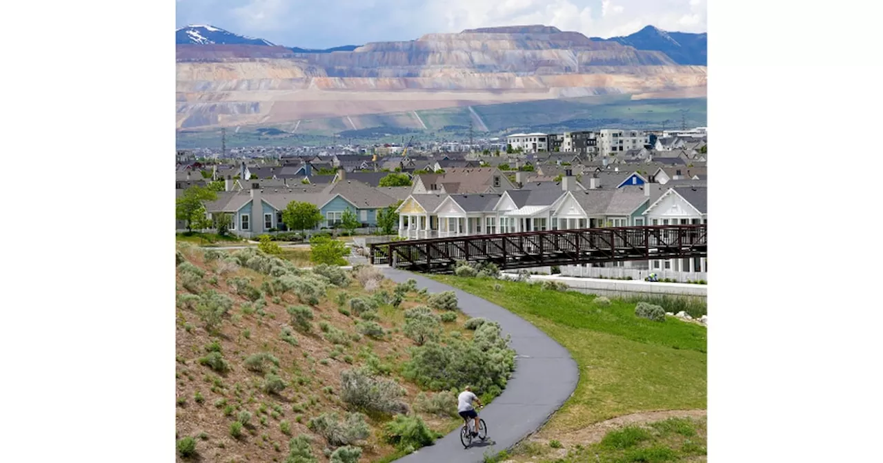 Walkable, bikeable and less lonely: Are planned communities the cure?